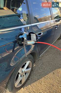 Универсал Volkswagen Passat 2011 в 