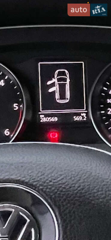 Универсал Volkswagen Passat 2015 в Берегово фото 17 Универсал Volkswagen Passat 2015 в Берегово