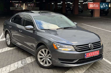 Седан Volkswagen Passat 2012 в Києві