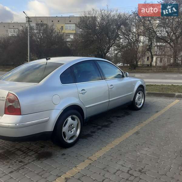 Седан Volkswagen Passat 2002 в Кропивницькому
