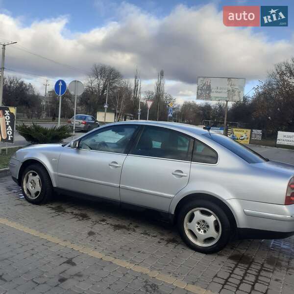 Седан Volkswagen Passat 2002 в Кропивницькому