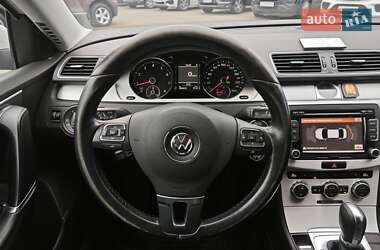 Седан Volkswagen Passat 2014 в Киеве