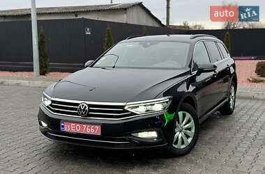 Volkswagen Passat 2021