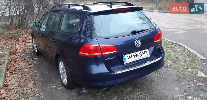 Універсал Volkswagen Passat 2014 в Житомирі