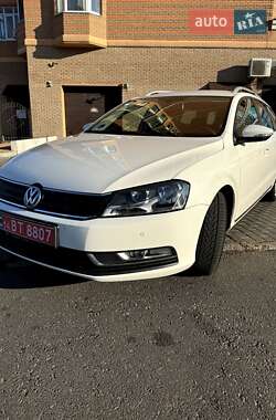 Универсал Volkswagen Passat 2011 в Одессе