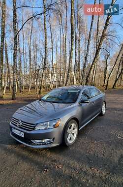 Седан Volkswagen Passat 2015 в Тернополе