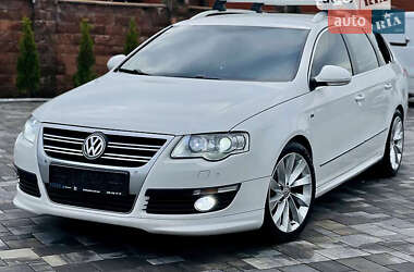 Універсал Volkswagen Passat 2010 в Рівному