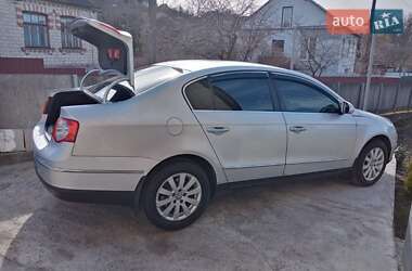 Седан Volkswagen Passat 2007 в 