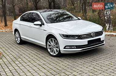 Седан Volkswagen Passat 2018 в Одесі