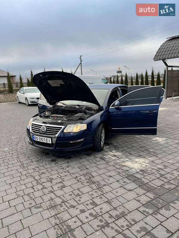 Седан Volkswagen Passat 2005 в Тернополе