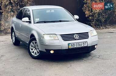 Седан Volkswagen Passat 2004 в Києві