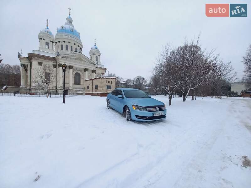 Седан Volkswagen Passat 2012 в Сумах