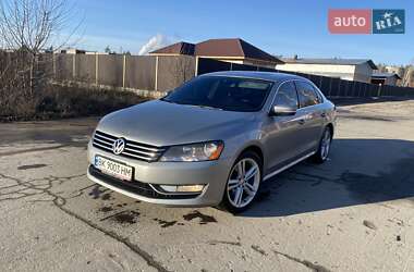 Седан Volkswagen Passat 2012 в Сарнах