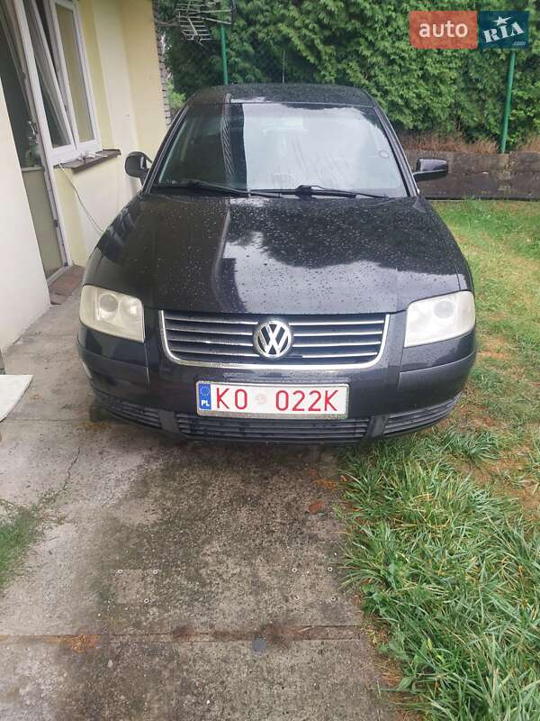 Седан Volkswagen Passat 2001 в Тлумачі