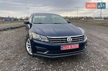 Седан Volkswagen Passat 2018 в Львові