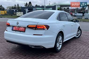 Седан Volkswagen Passat 2020 в Луцьку