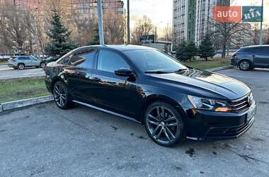 Седан Volkswagen Passat 2016 в Дніпрі