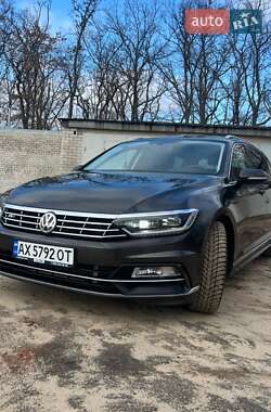 Універсал Volkswagen Passat 2017 в Києві