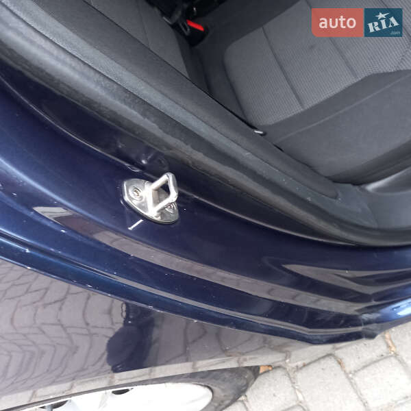 Универсал Volkswagen Passat 2014 в Львове
