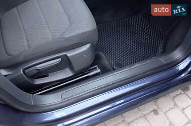 Универсал Volkswagen Passat 2014 в 