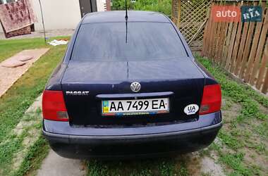 Седан Volkswagen Passat 1999 в Киеве