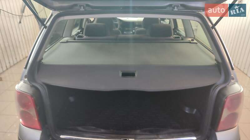 Універсал Volkswagen Passat 2002 в Дніпрі