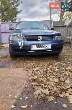 Седан Volkswagen Passat 1996 в Рівному