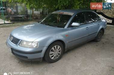 Седан Volkswagen Passat 1997 в Врадіївці