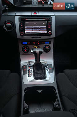 Седан Volkswagen Passat 2008 в 