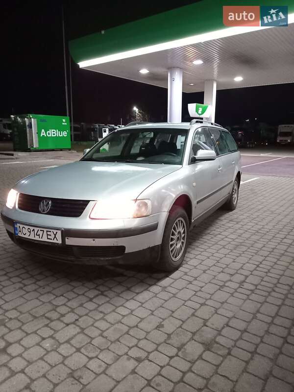 Универсал Volkswagen Passat 2000 в Цумани