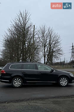 Універсал Volkswagen Passat 2012 в Конотопі