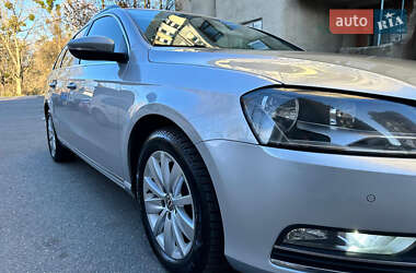 Универсал Volkswagen Passat 2013 в Хмельницком