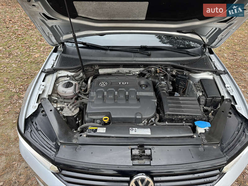 Універсал Volkswagen Passat 2015 в Києві