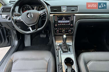 Седан Volkswagen Passat 2017 в 