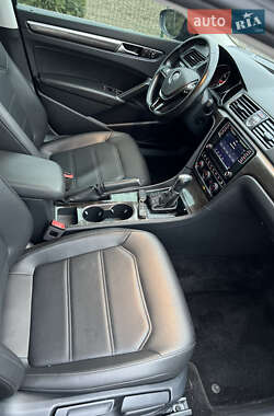 Седан Volkswagen Passat 2017 в 