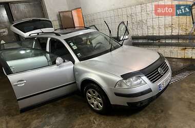 Універсал Volkswagen Passat 2003 в Сторожинці