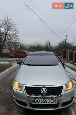 Седан Volkswagen Passat 2006 в Чернівцях