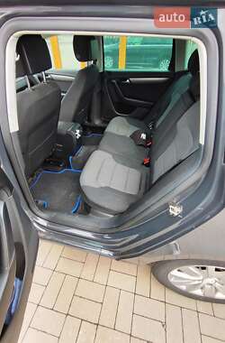 Универсал Volkswagen Passat 2011 в 