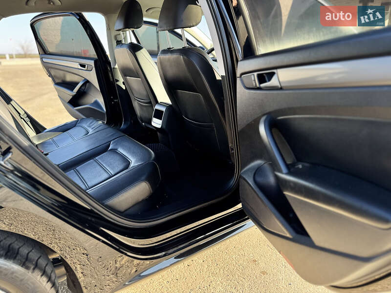 Седан Volkswagen Passat 2013 в Монастырище