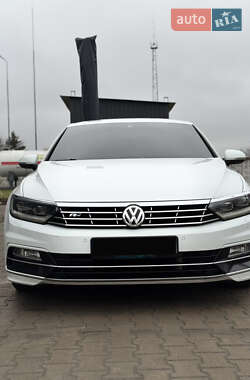 Седан Volkswagen Passat 2017 в 