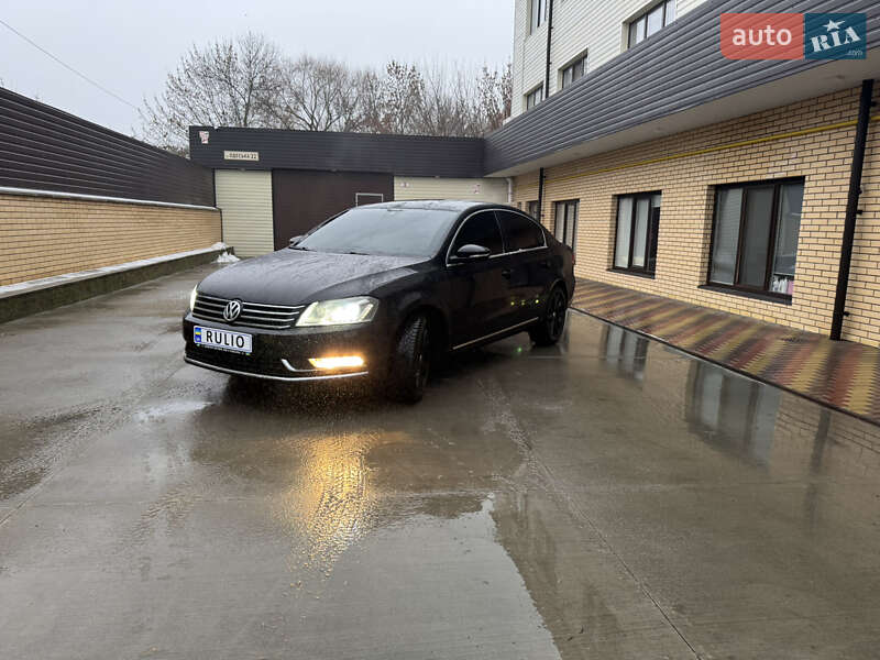 Седан Volkswagen Passat 2011 в Бердичеве