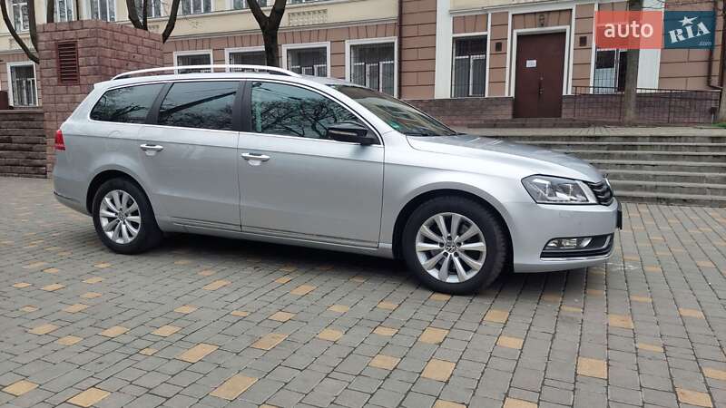 Универсал Volkswagen Passat 2015 в Одессе