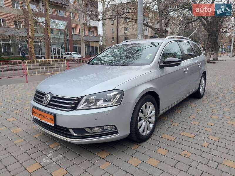 Универсал Volkswagen Passat 2015 в Одессе