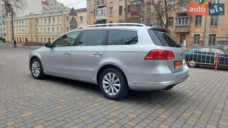 Универсал Volkswagen Passat 2015 в Одессе