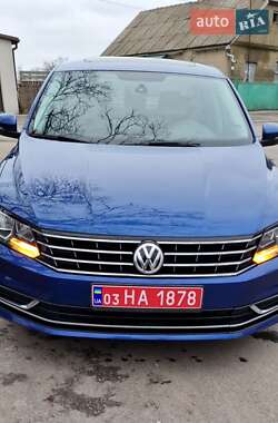 Седан Volkswagen Passat 2016 в Измаиле