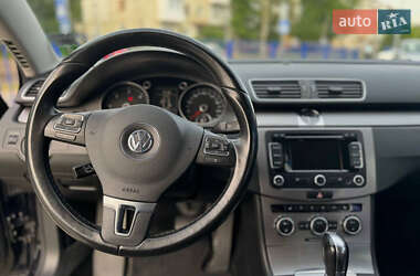 Универсал Volkswagen Passat 2012 в Калуше