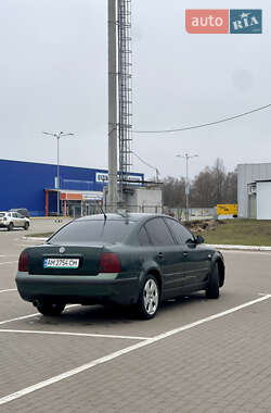 Седан Volkswagen Passat 1997 в Житомире