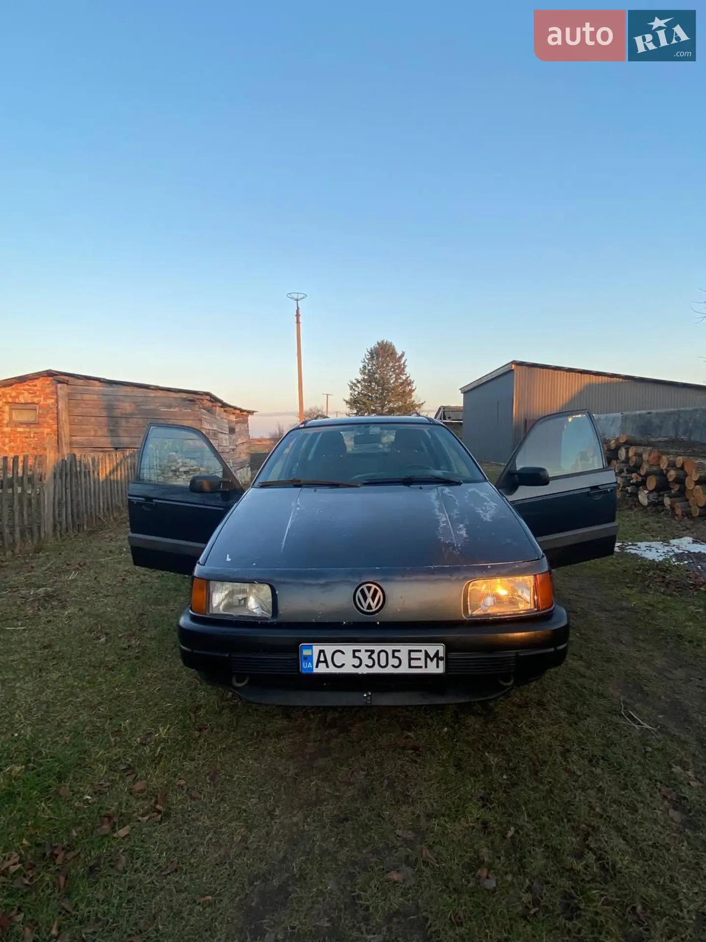 Volkswagen Passat 1989 року випуску