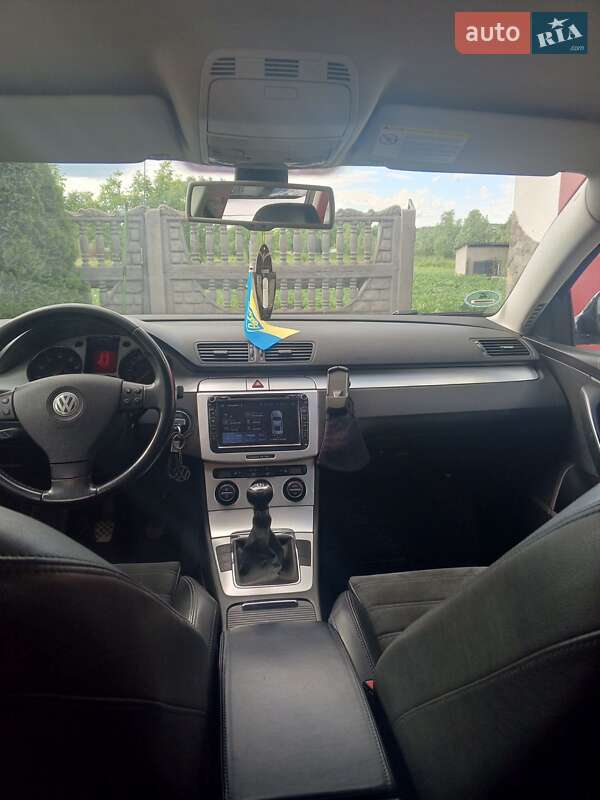 Универсал Volkswagen Passat 2008 в Ивано-Франковске