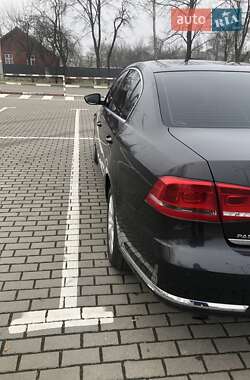 Седан Volkswagen Passat 2010 в Коломые